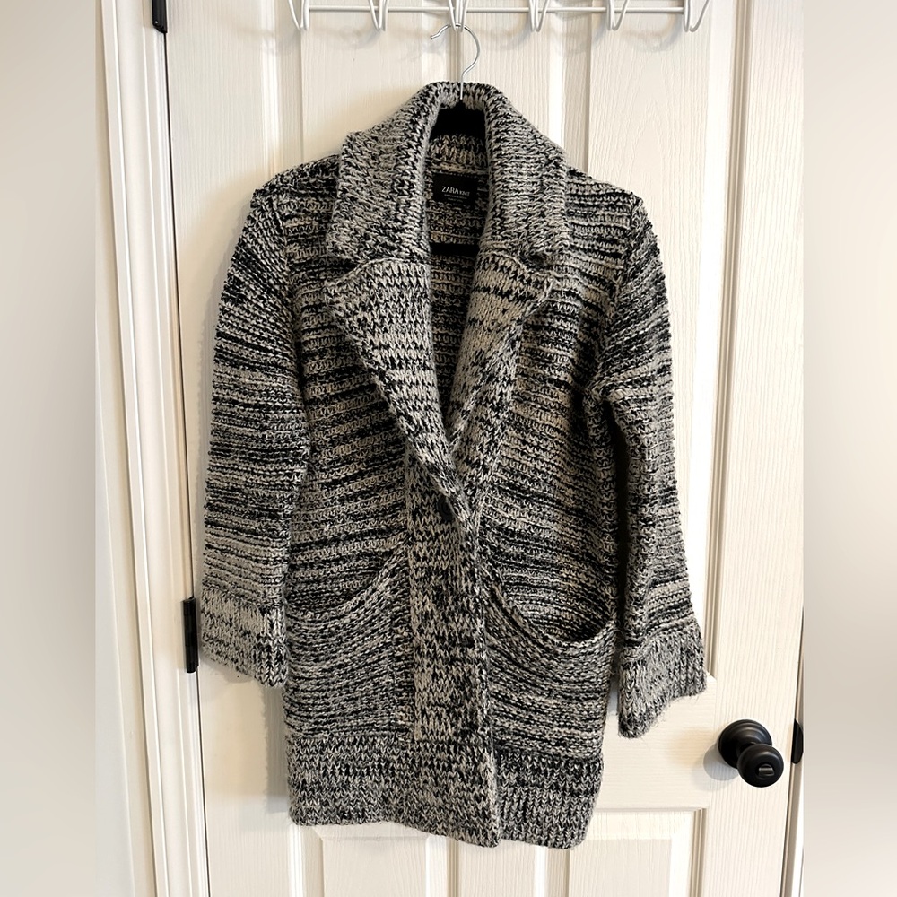 Zara Knit Cardigan Sweater